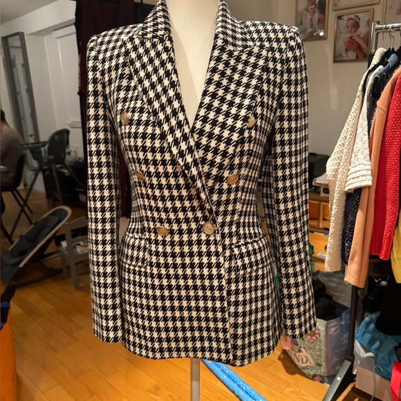 Zara Jackets & Blazers - NWOT Zara houndstooth blazer with gold buttons